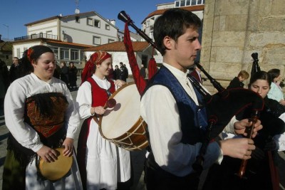 PROCESION Y PINCHO SAN JULIAN PONTECESURES /