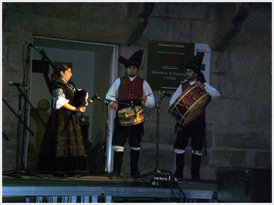 Miguel,Jordi e Adriana,durante a súa actuación