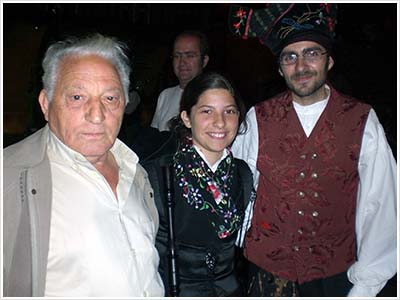 Adriana e o seu mestre Miguel,co compoñente dos Rosales,Xosé Romero Suárez(autor as pezas A Camposa e Lembrando,obligadas no concurso)