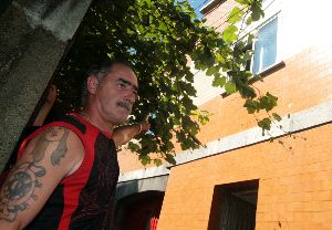 p023genn01_1.jpg