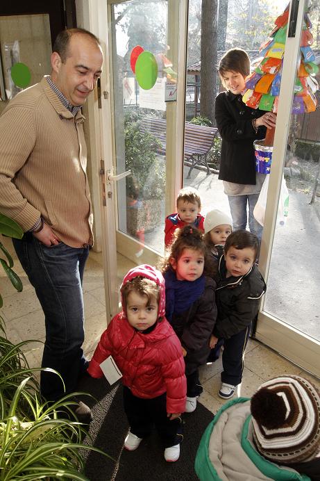 VISITA NI?OS GUARDERÍA AL CONCELLO DE PONTECESURES /