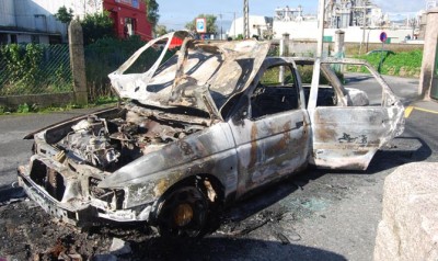 coche incendiado de Pontecesures /