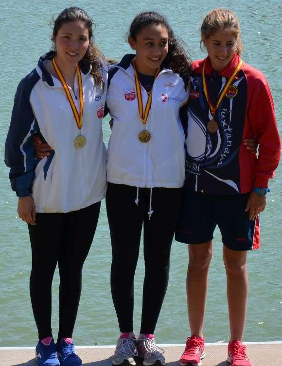 podium CAMILA E RAQUEL sevilla 2004 faro de vigo