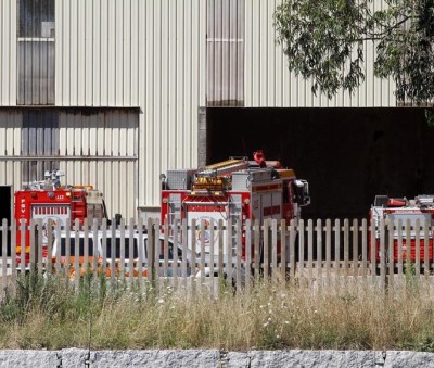 INCENDIO EN LA NAVE DE FINSA DE PADR?N /