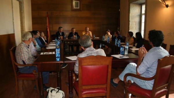 Reunión César Mosquera con alcaldes comarca de Caldas /